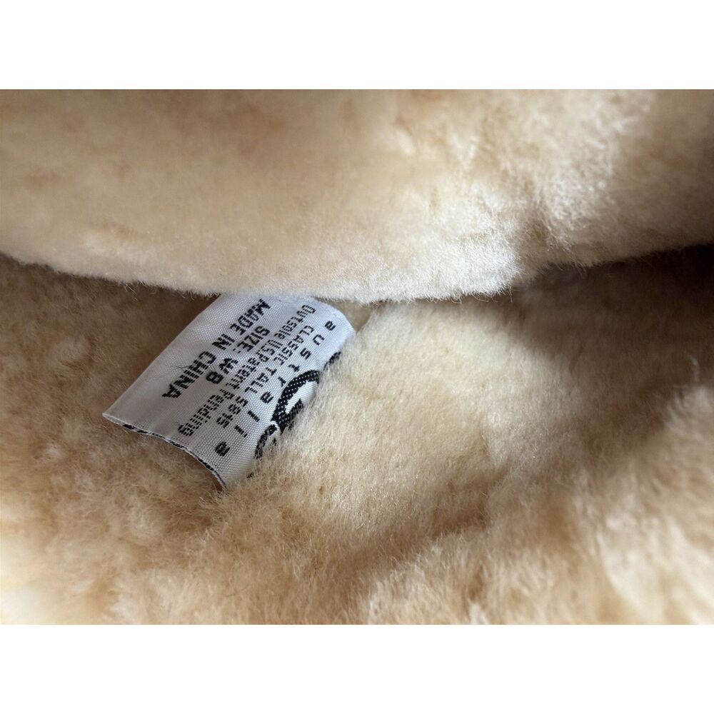 UGG Classic Tall II Women’s Boots, Sand, Size 8 - Picture 6 of 9